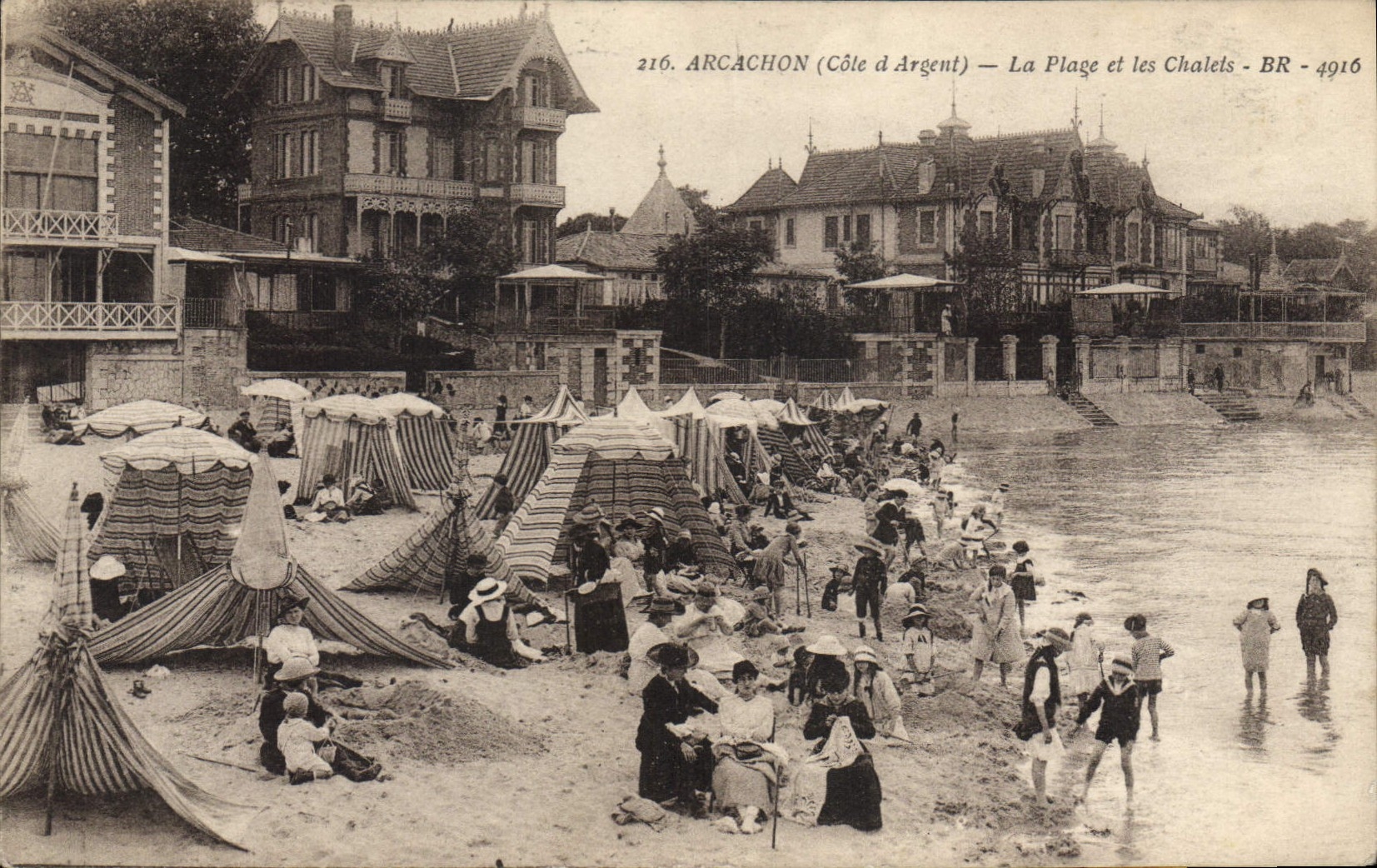 CPA Arcachon La Plage Et Les Chalets