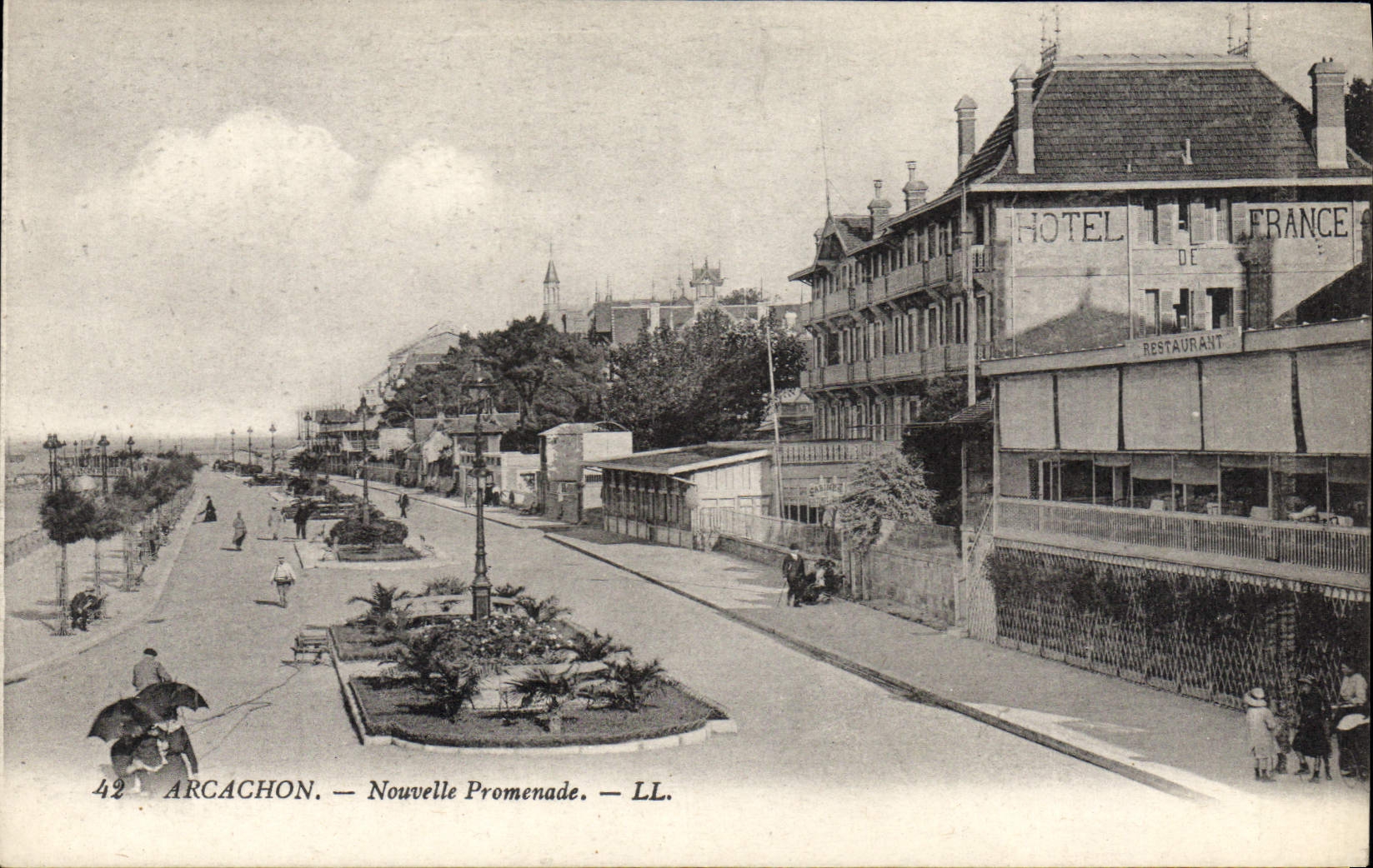 CPA Arcachon Nouvelle Promenade