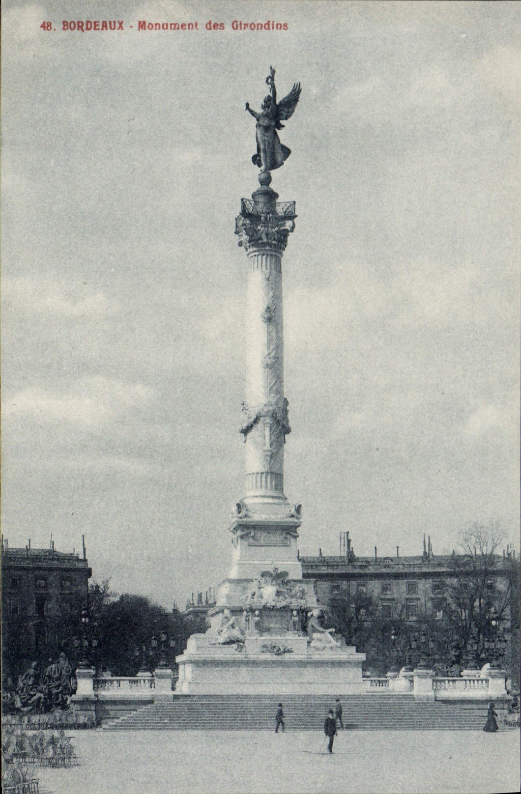 CPA Bordeaux Monument Des Girondins