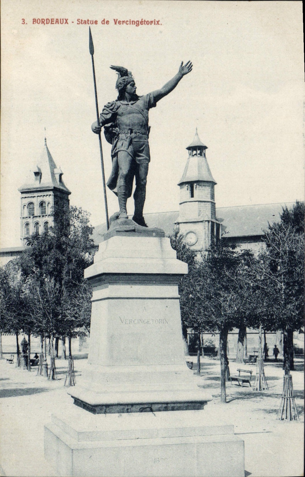 CPA Bordeaux Statue De Vercingetorix