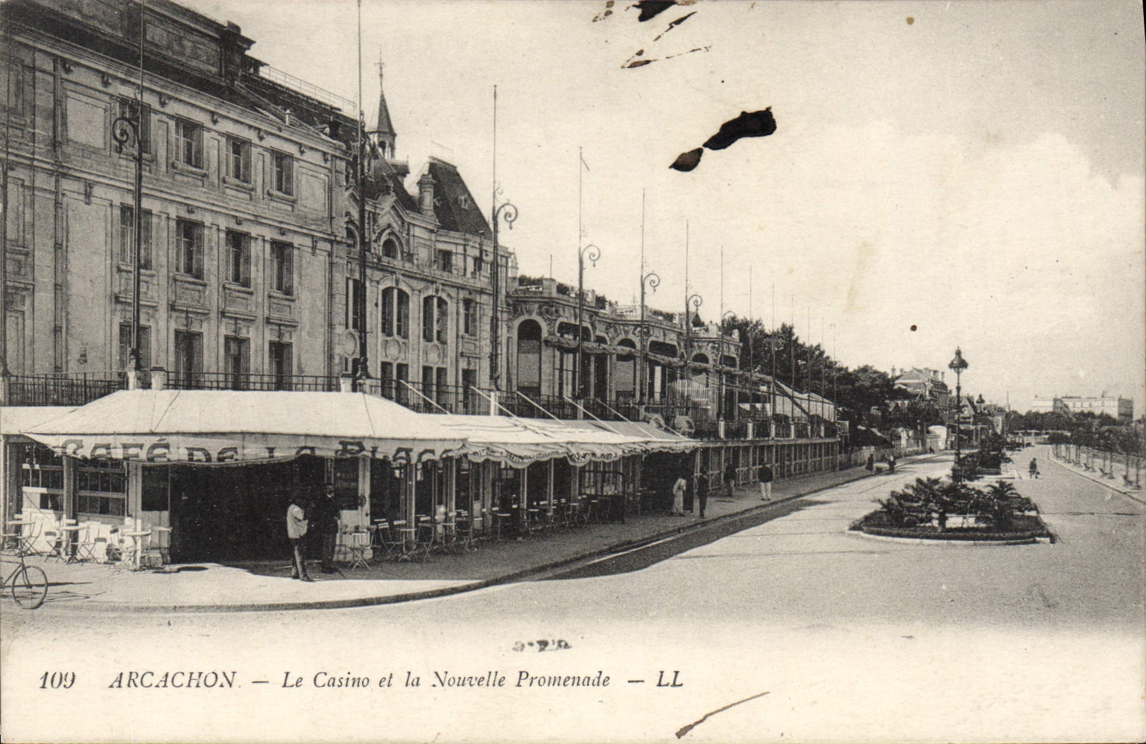 CPA Arcachon Le Casino Et La Nouvelle Promenade