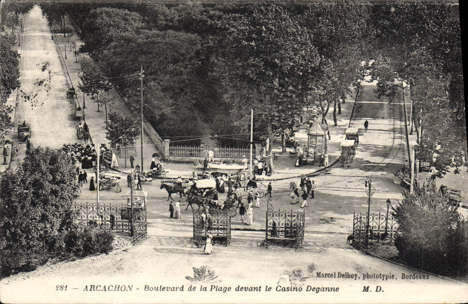 CPA Arcachon Boulevard De La Plage Devant
