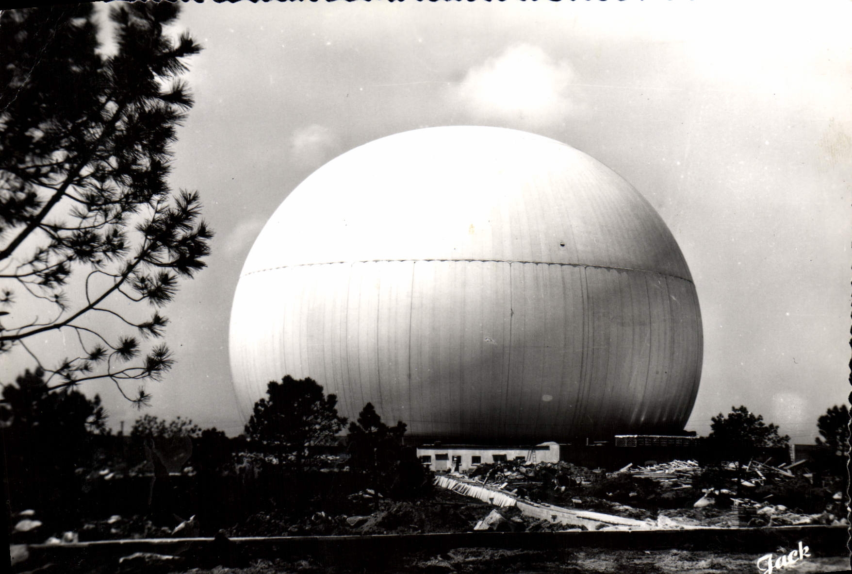 CPSM Pleumeur Bodou station de télévision spatiale