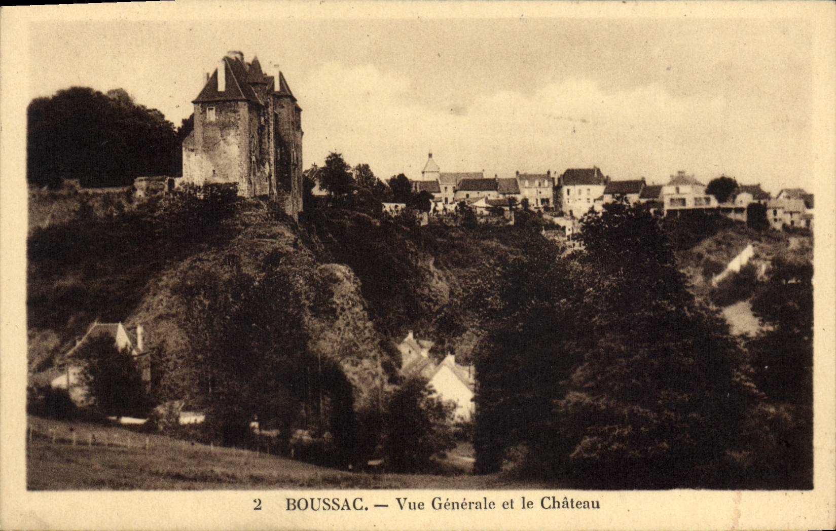 CPA Boussac Vue Generale Et Le Chateau