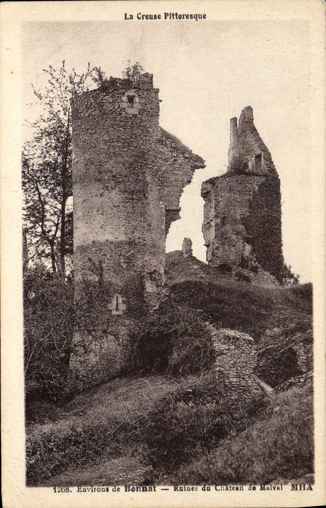 CPA Bonnat Ruines Du Chateau De Malval