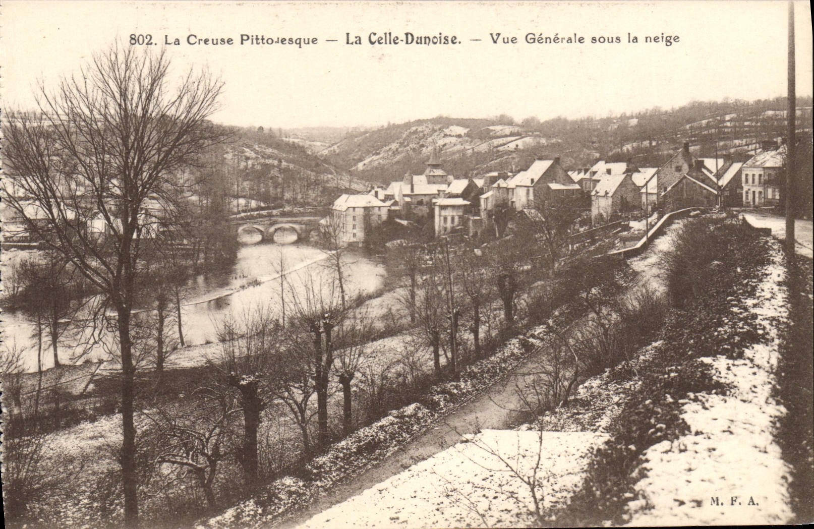 CPA La Celle Dunoise Vue Generale Sous La Neige