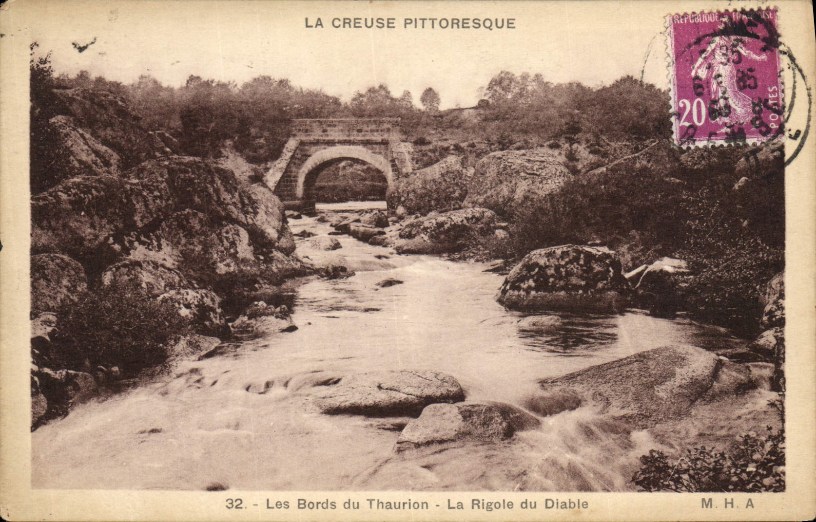 CPA Les Bords Du Thaurion La Rigole Du Diable