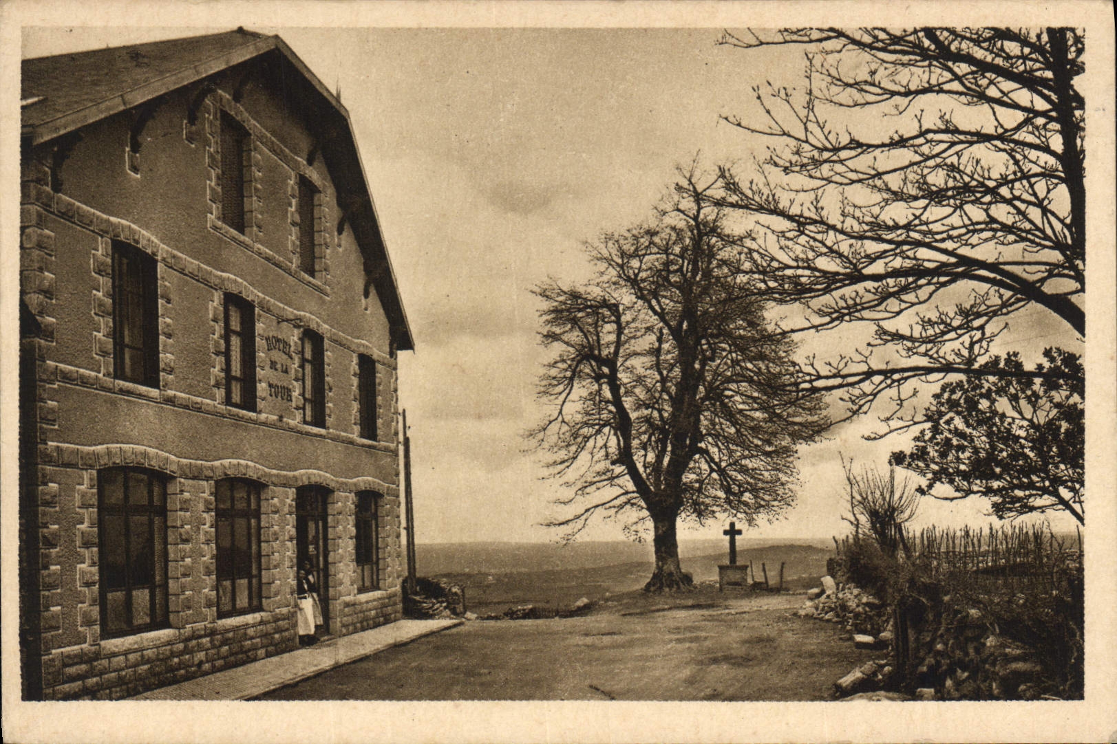 CPA Toulx Sainte Croix L'Hotel De La Tour