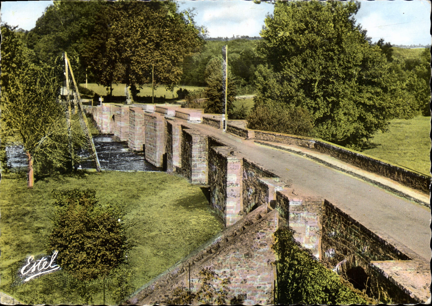 CPSM Moutier D'Ahun Le Pont Romain