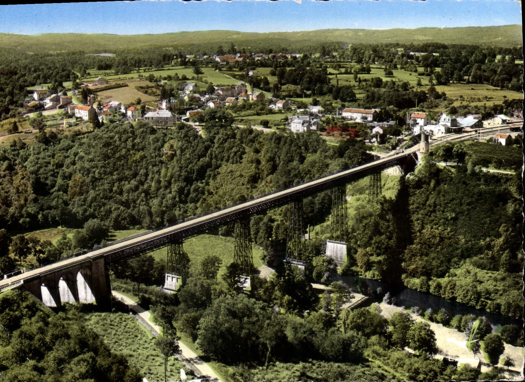 CPSM Busseau Sur Creuse Le Viaduc Sur La Creuse