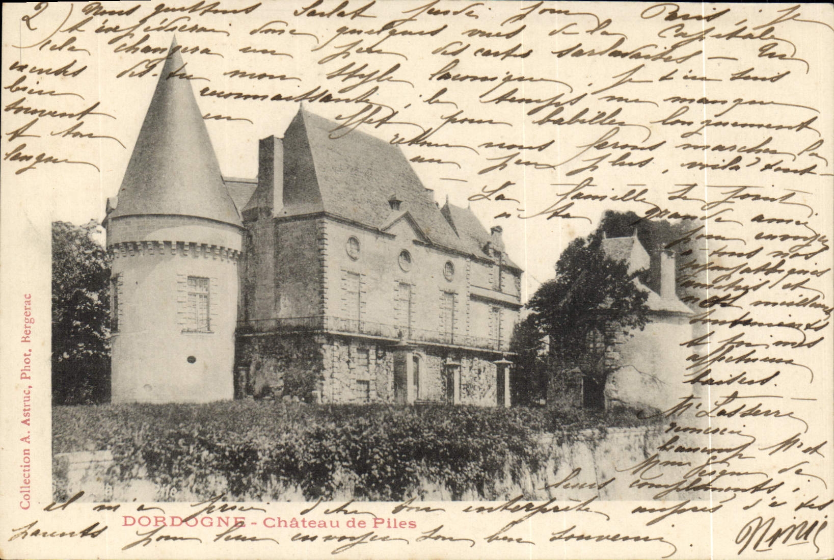 CPA Dordogne Chateau De Pilles