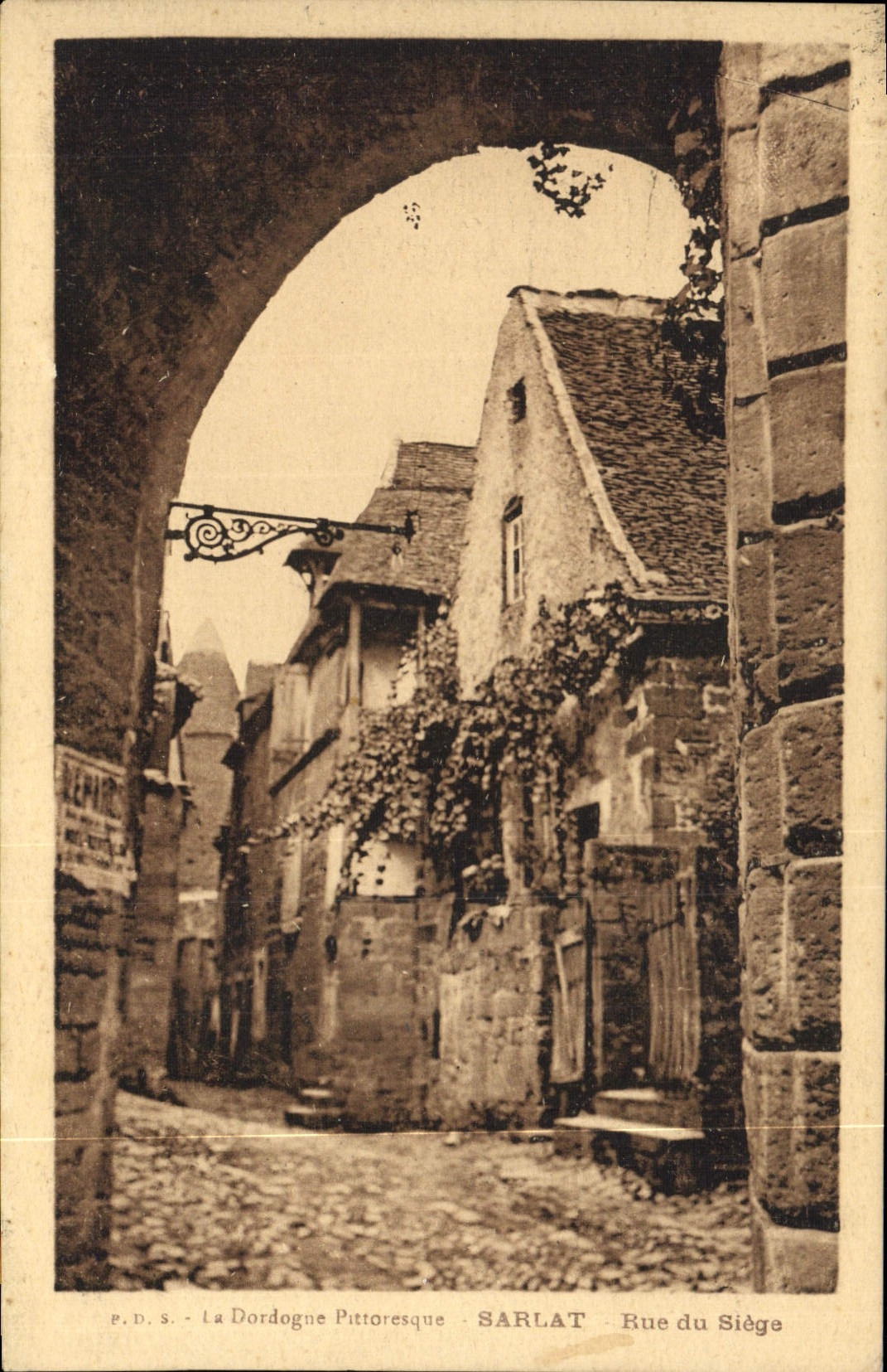 CPA Sarlat rue Du Siege