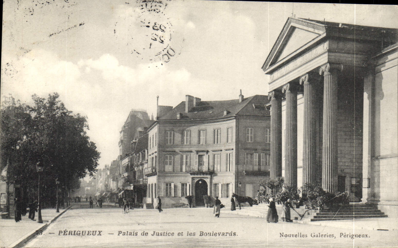 CPA Perigueux Palais De Justice Et Les Boulevards