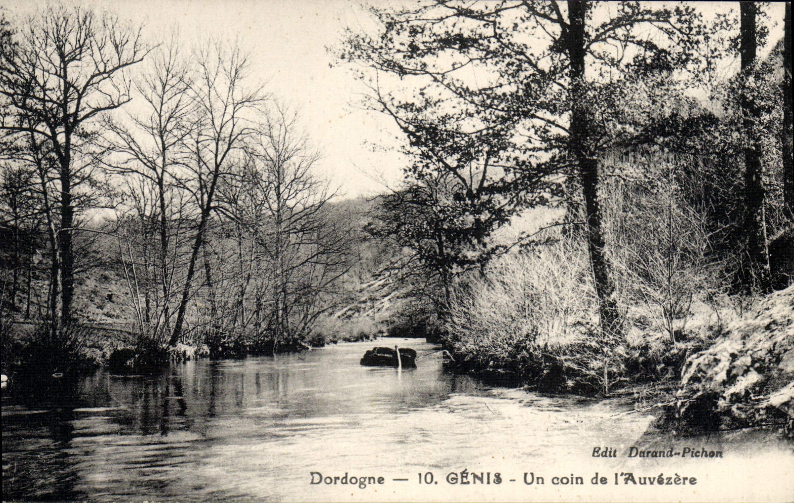 CPA Genis Un Coin De I'Auvezere