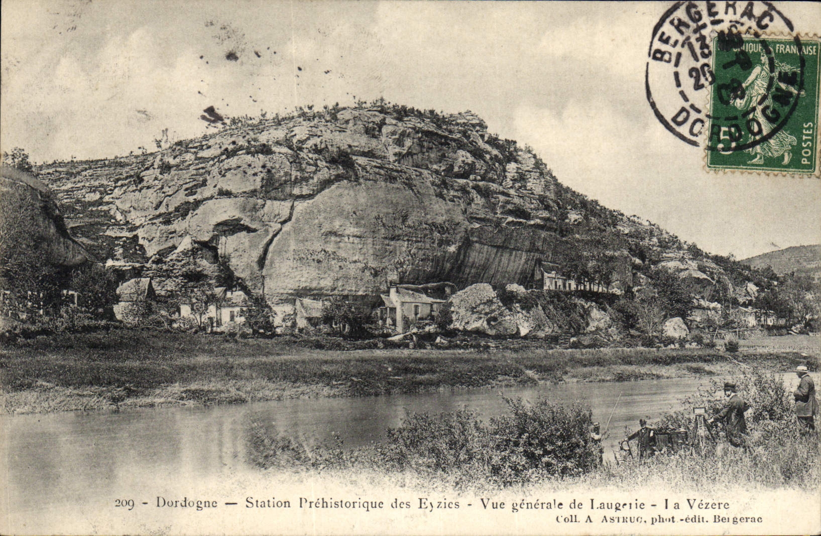 CPA Station Prehistorique Des Eyzics Vue Generale De Laugeric