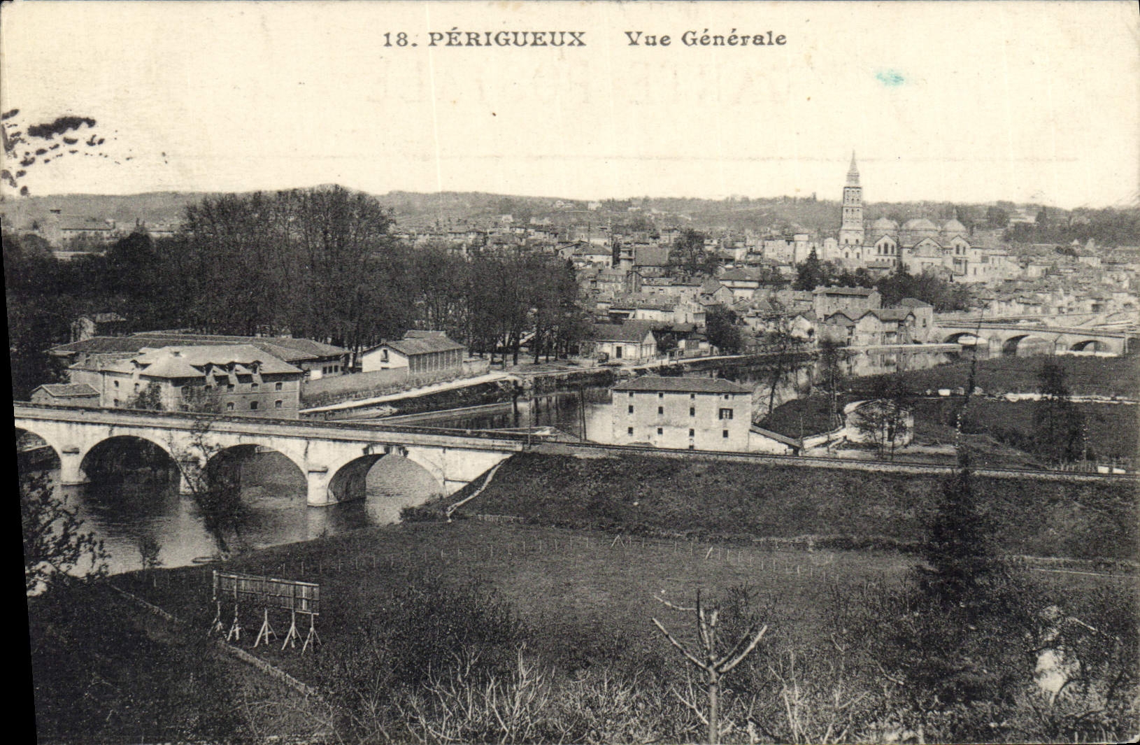 CPA Perigueux Vue Generale