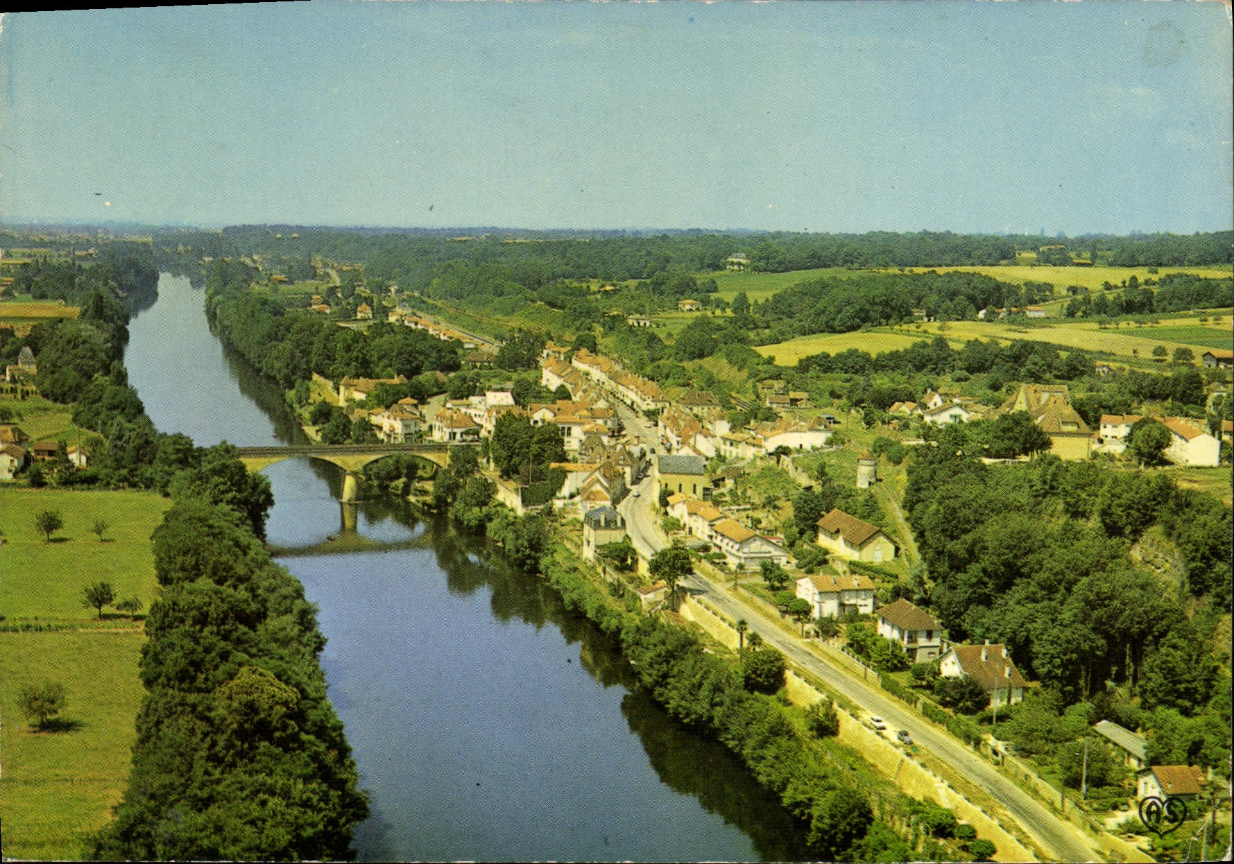 CPSM Mouleydier Vue Generale Aerienne Sur Mouleydier