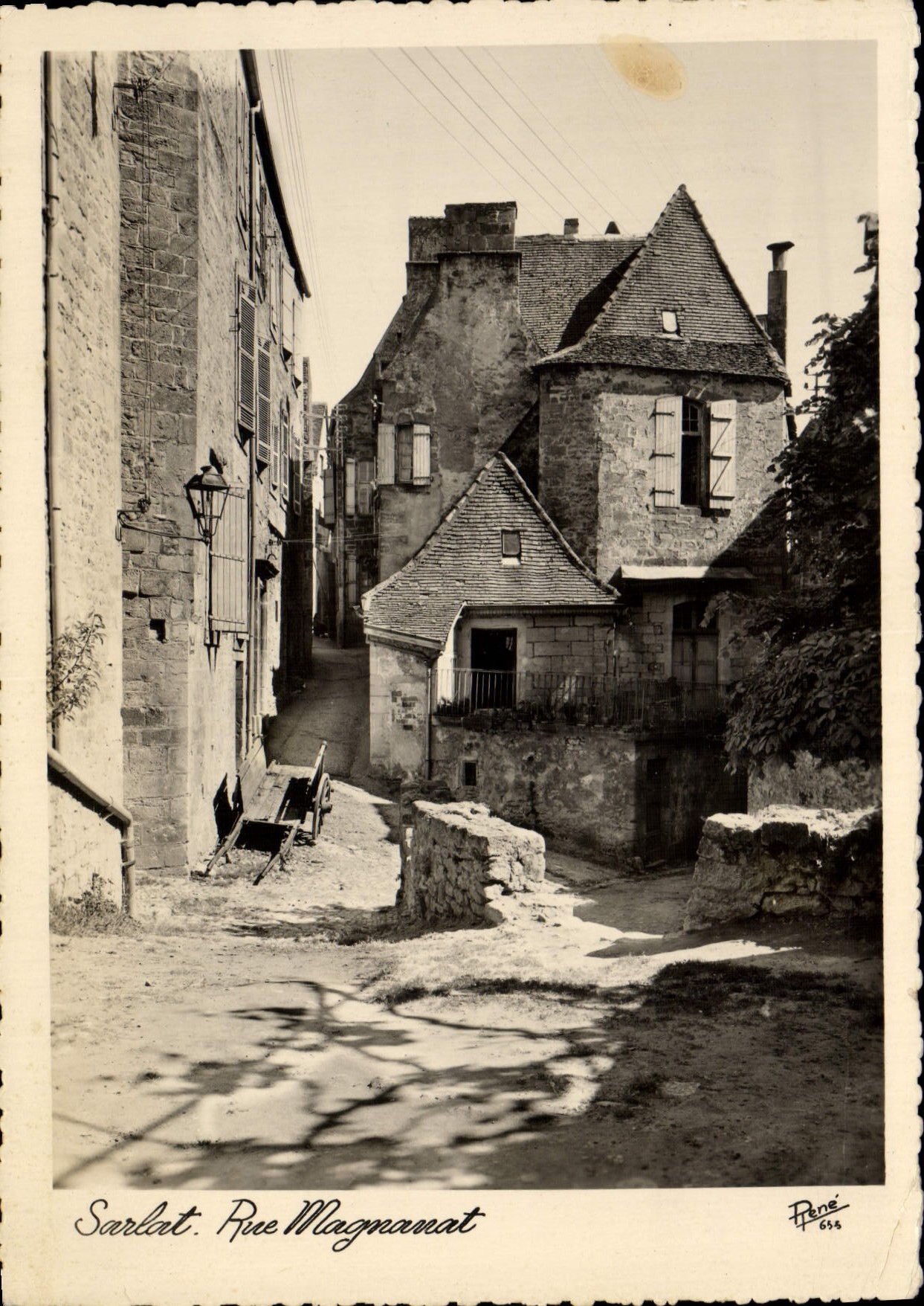 CPSM Sarlat Rue Magnanat
