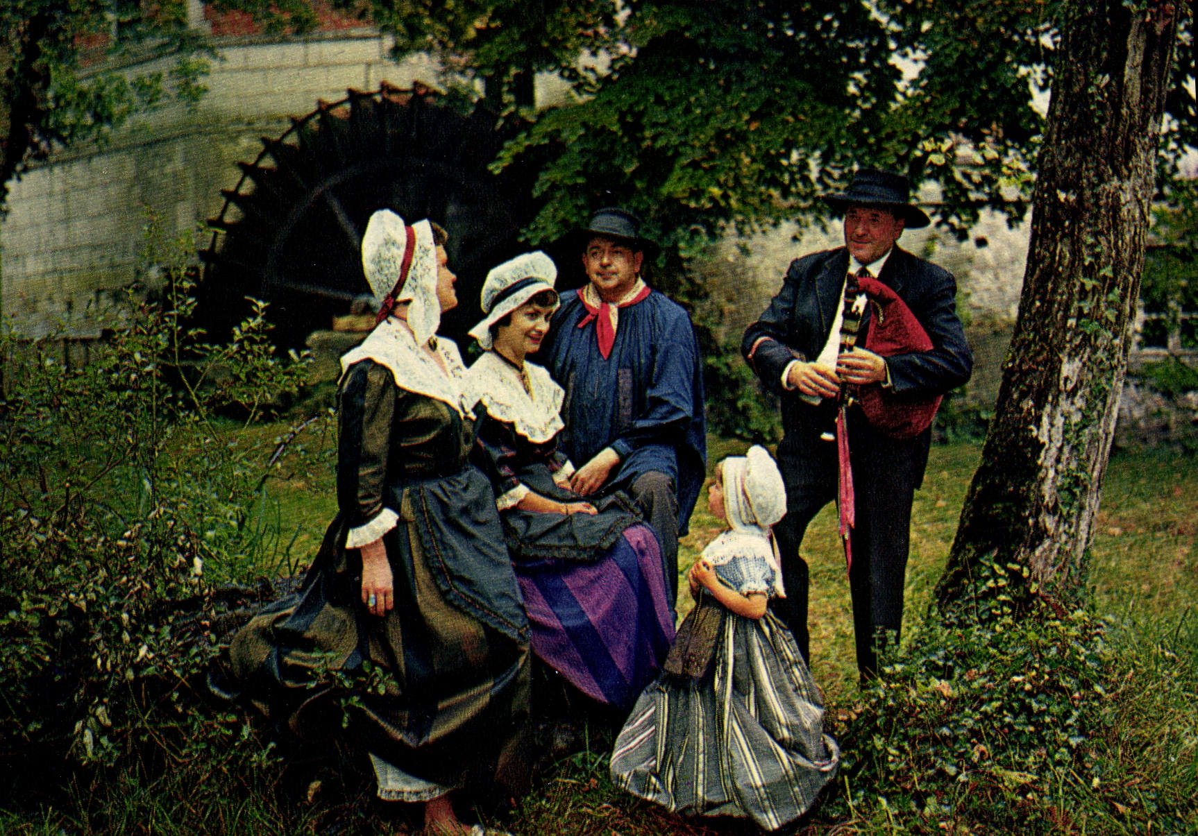 CPSM Perigueux L'Isle Et Vue Generale Sur la Cathedrale Saint Front