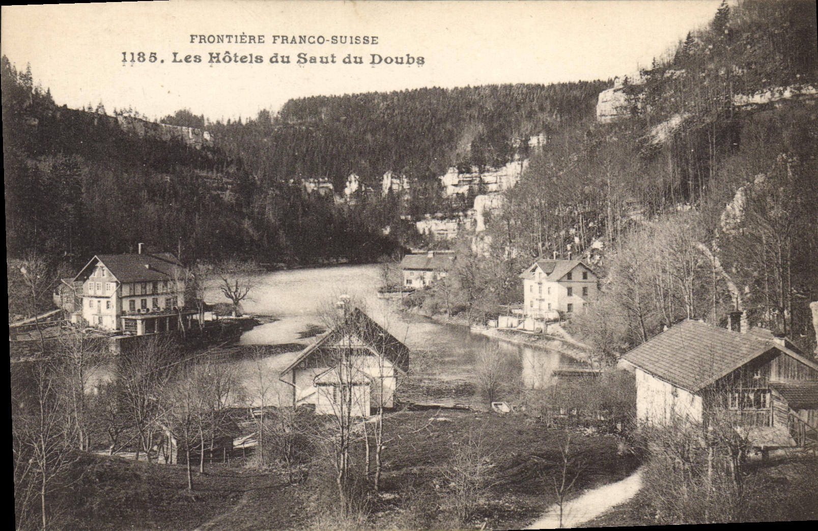 CPA Les Hotels Du Saut Du Doubs