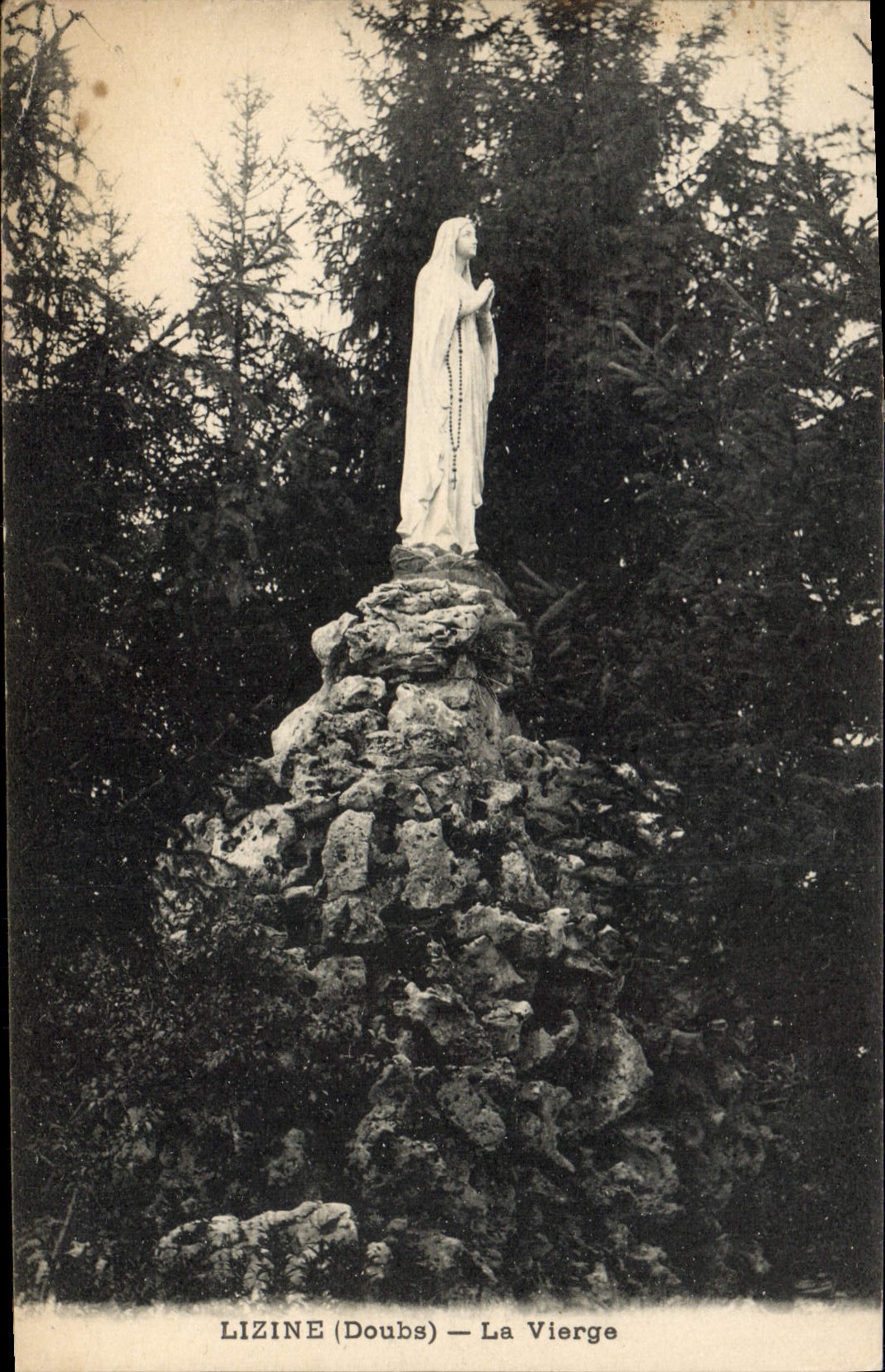CPA Lizine La Vierge