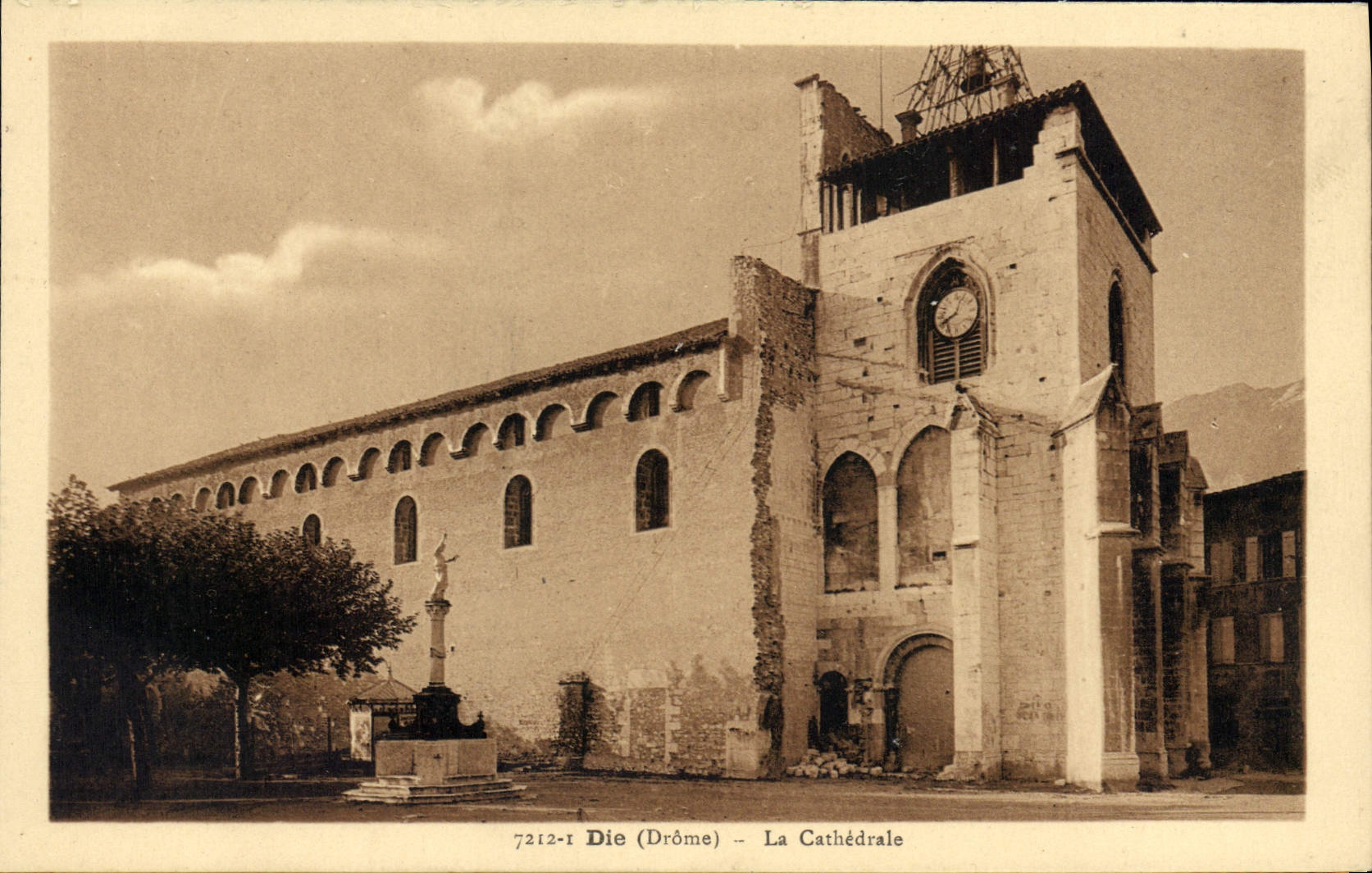 CPA Die La Cathedrale