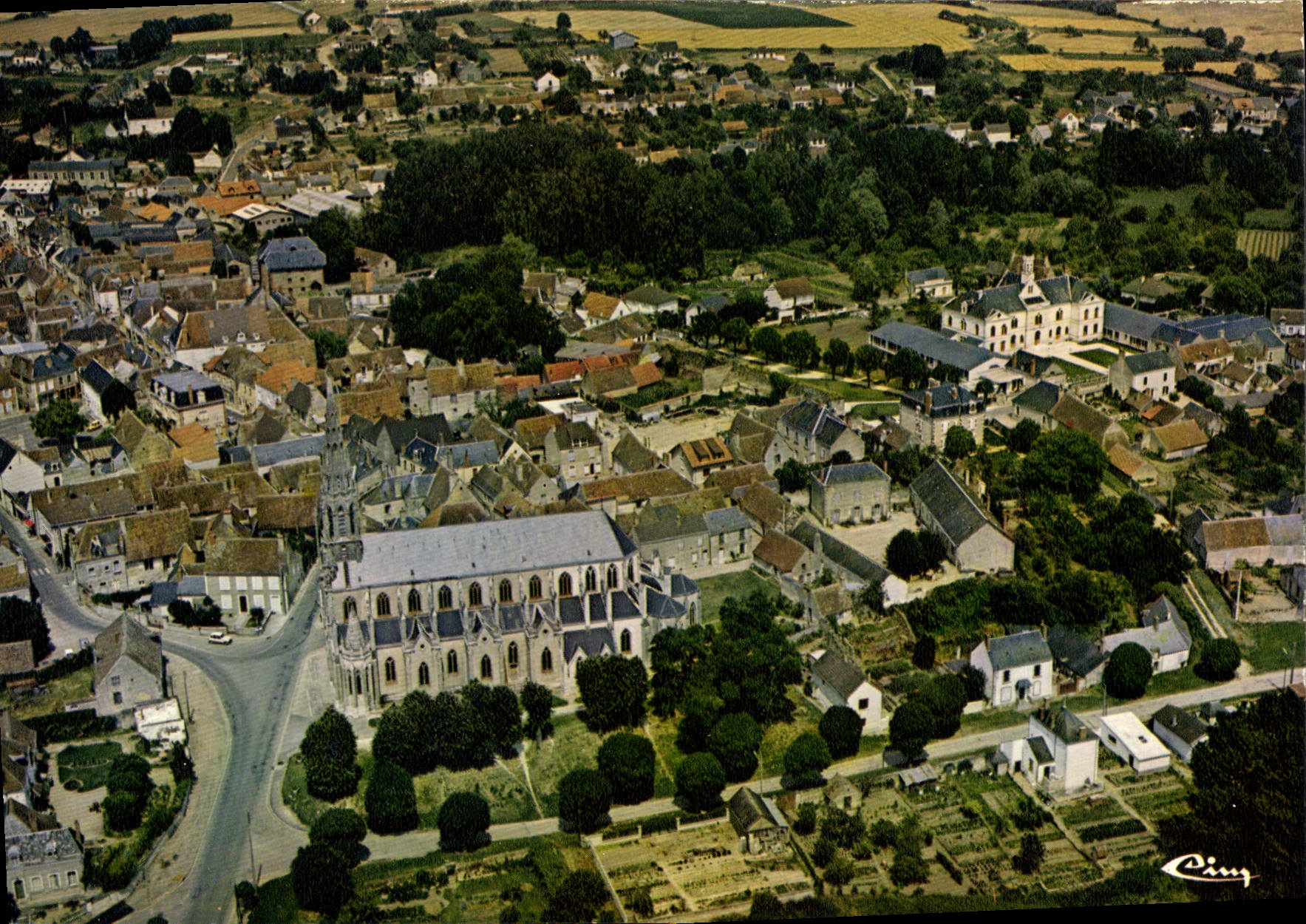 CPSM Gracay Vue Generale Aerienne
