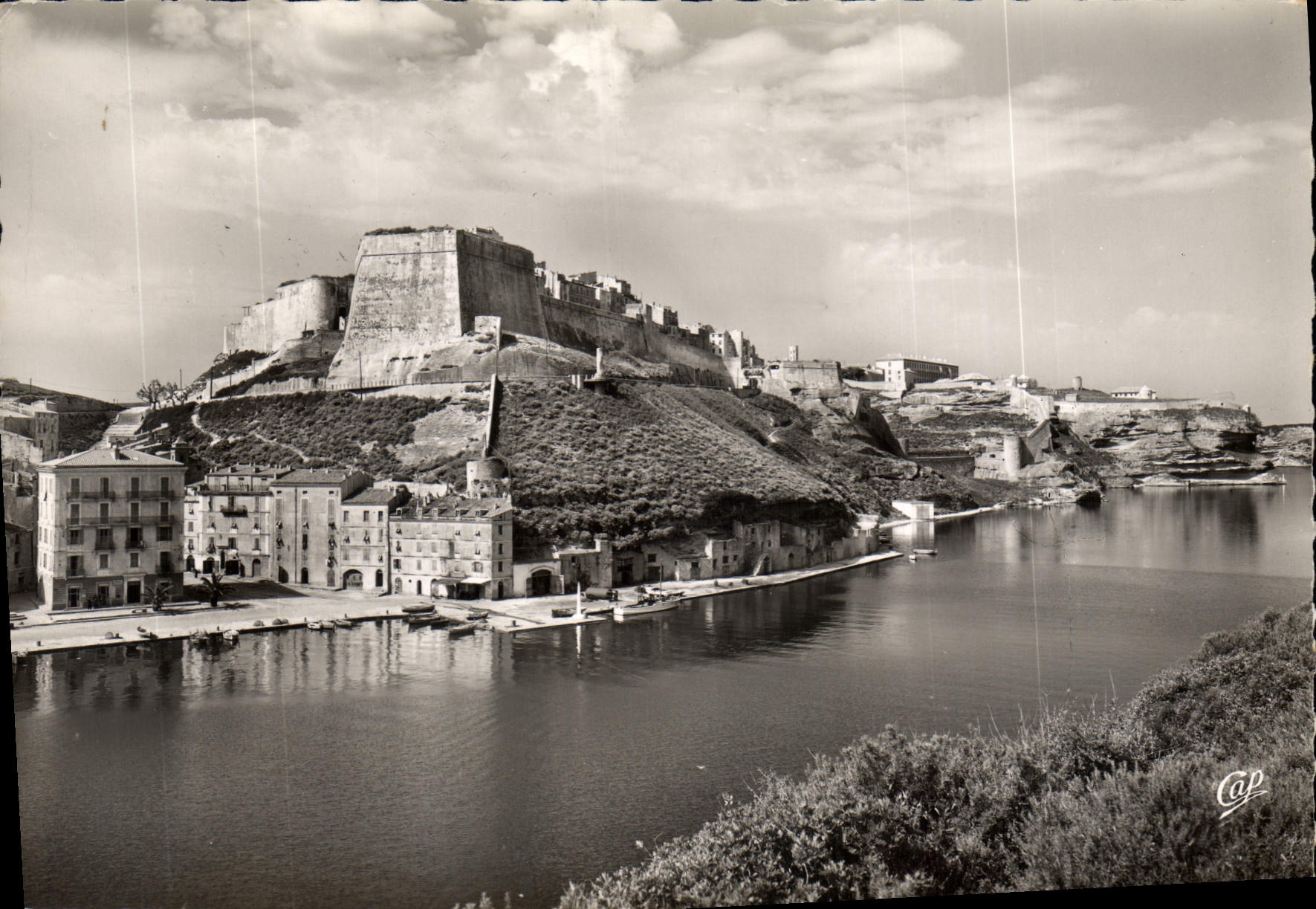 CPSM Bonifacio Le Port Et La Citadelle