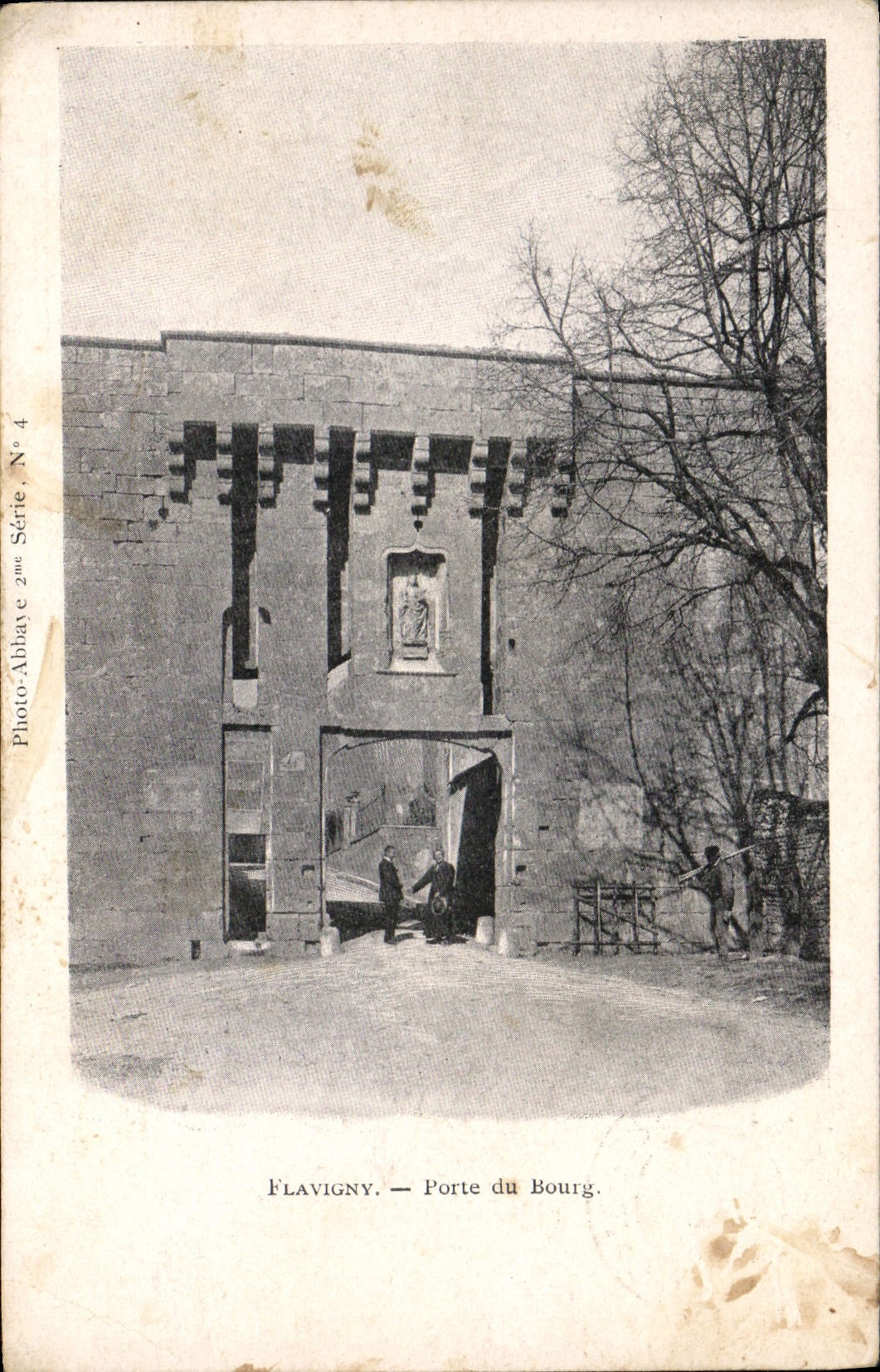 CPA Flavigny Porte Du Bourg