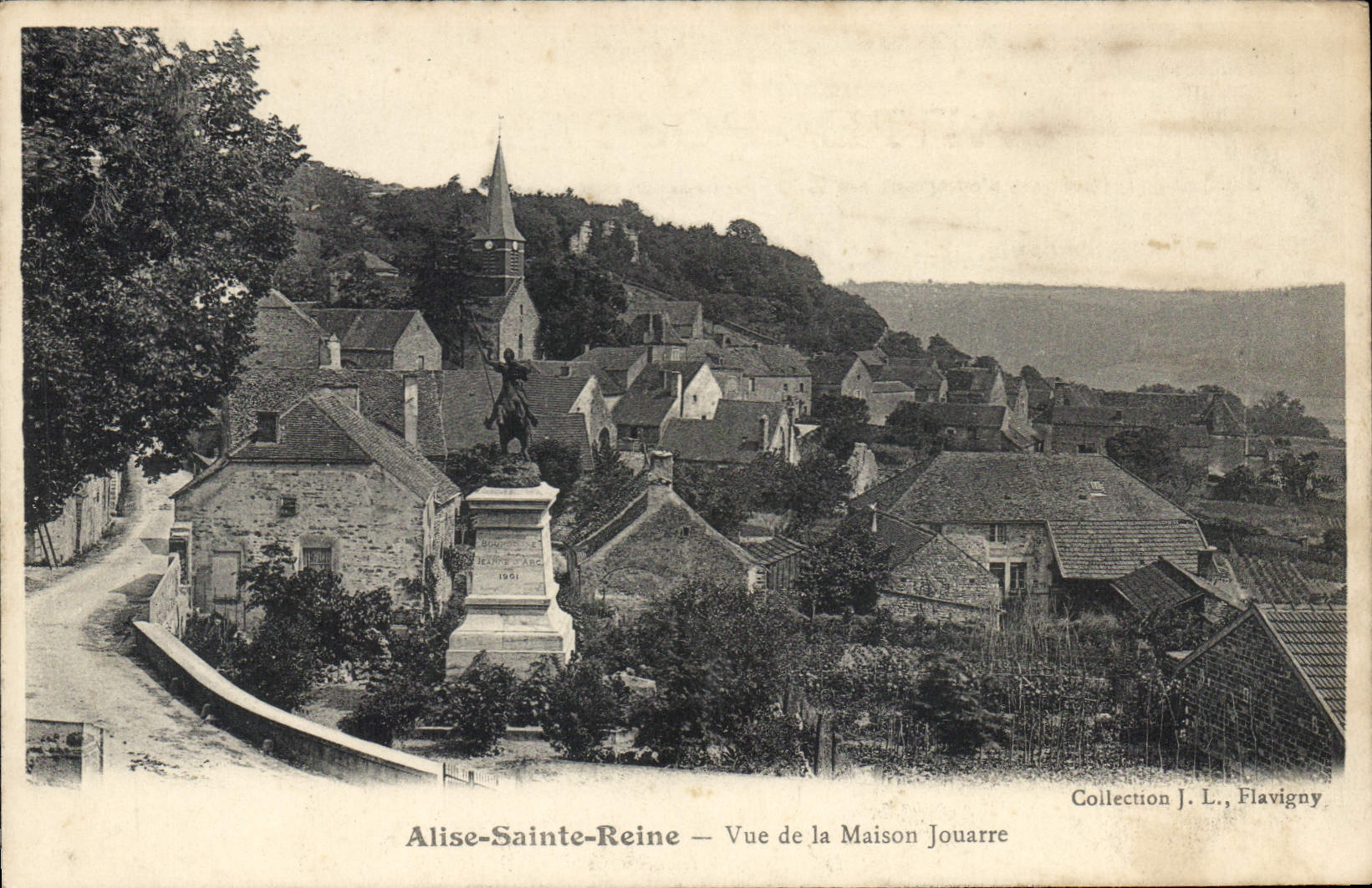 CPA Alise Saint Reine Vue De La Maison Jouare
