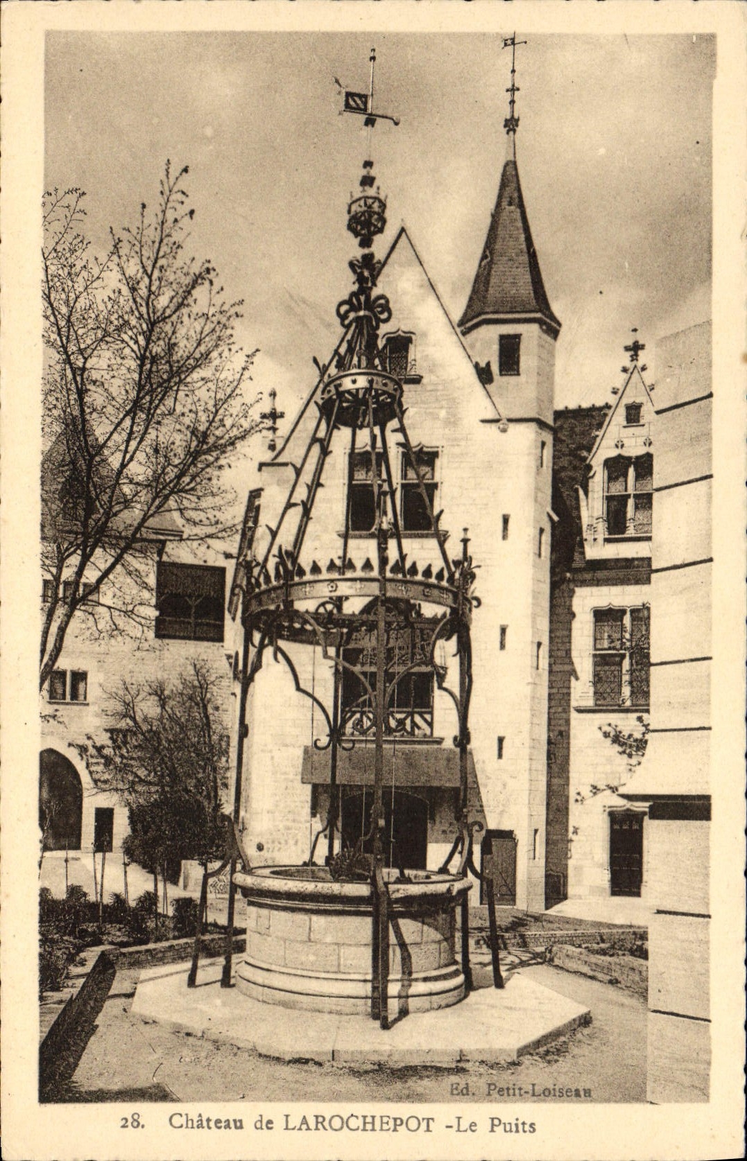 CPA Chateau De Larochepot Le Puits