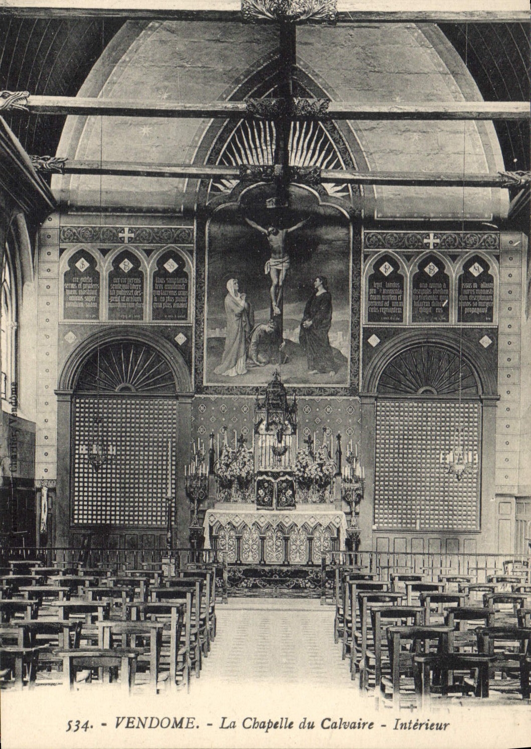 CPA Vendome La Chapelle du Calvaire Interieur 
