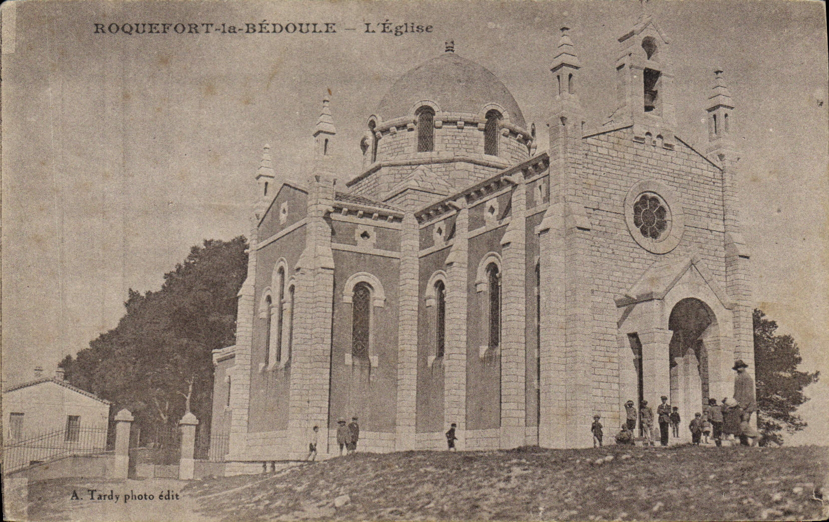 CPA Roquefort la Bedoule L'Eglise 