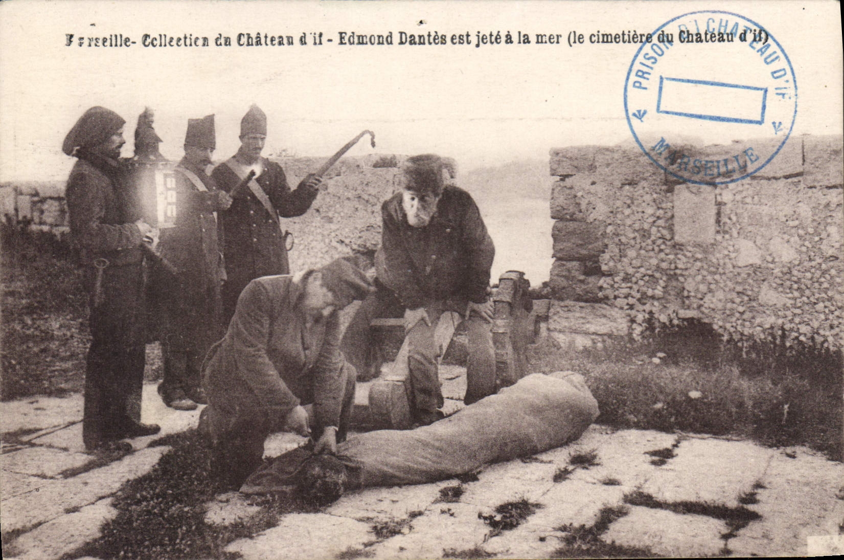 CPA Ferseille Collectica du Chateau d'lf Edmund Dantes est Jete a la Mer le Cimetiere du Chateau 