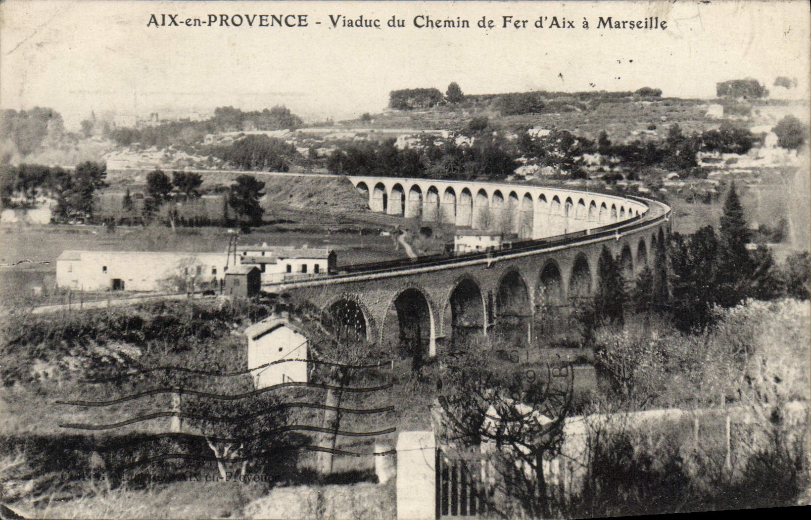 CPA Aix en Provence Viaduc du Chemin de Fer d'Aix a Marseille