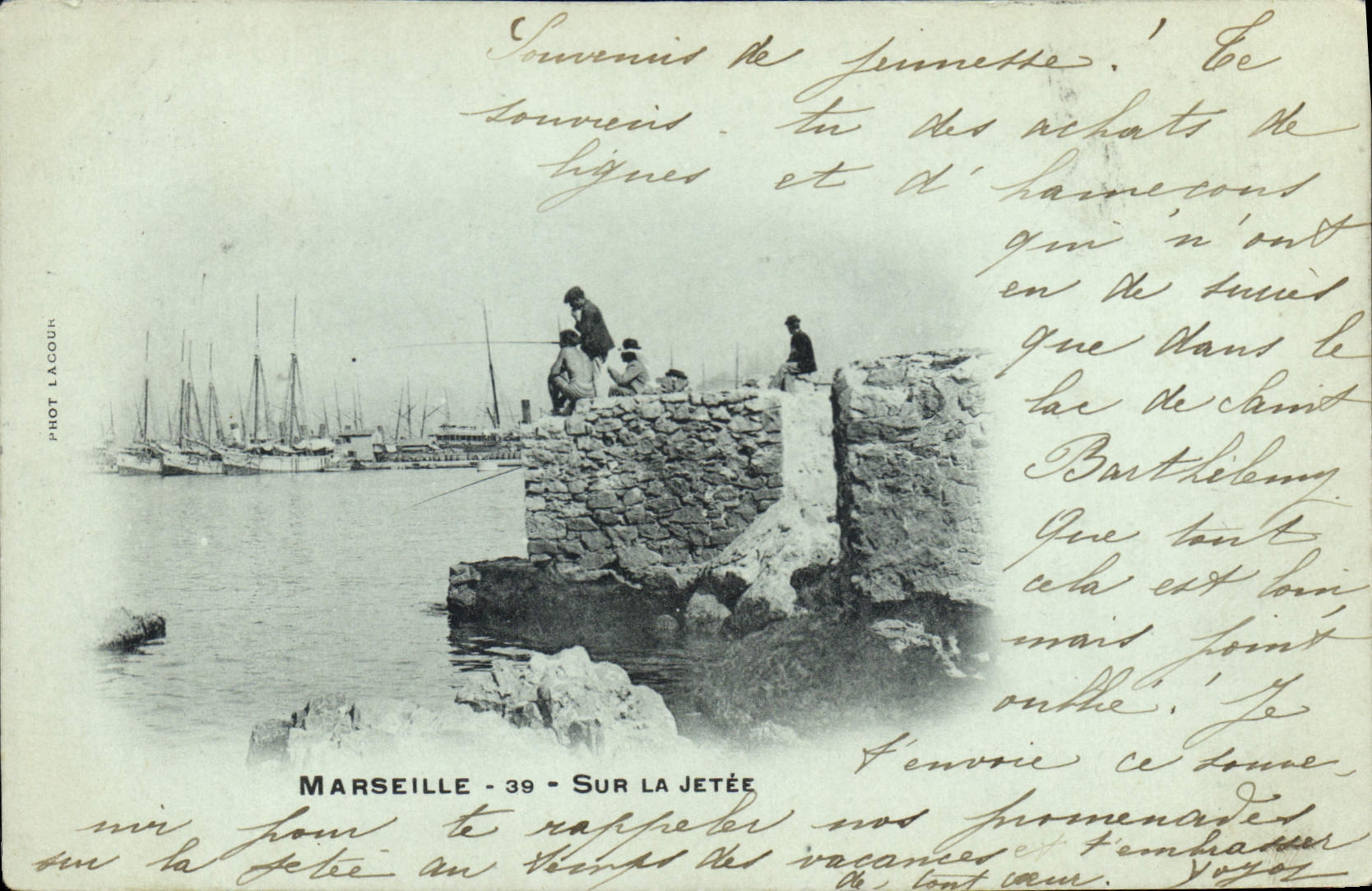 CPA Marseille Sur La Jetee 