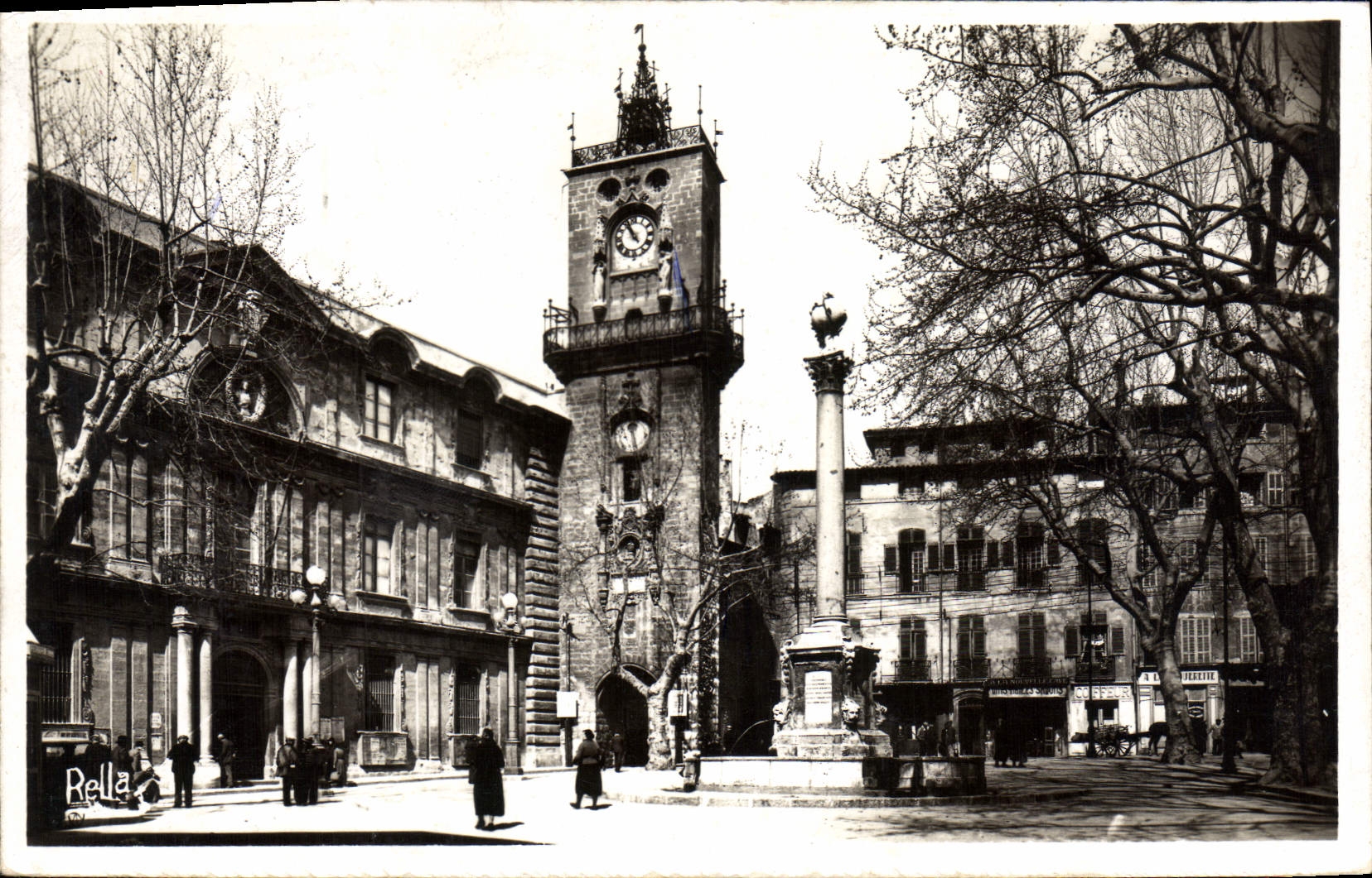 CPA Aix en Provence L'Hotel de Ville et le Beffroi 