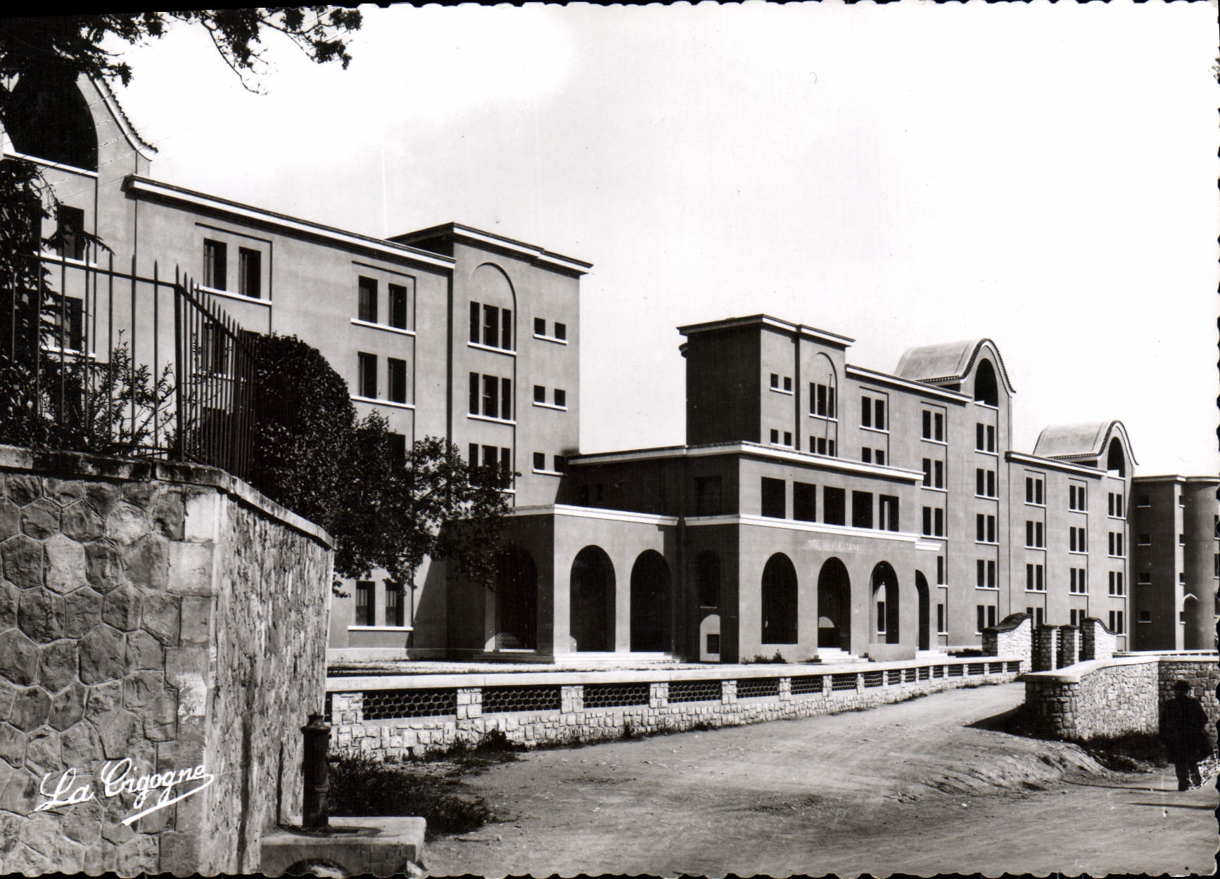 CPSM Aix en Provencxe La Cite Universilaire 