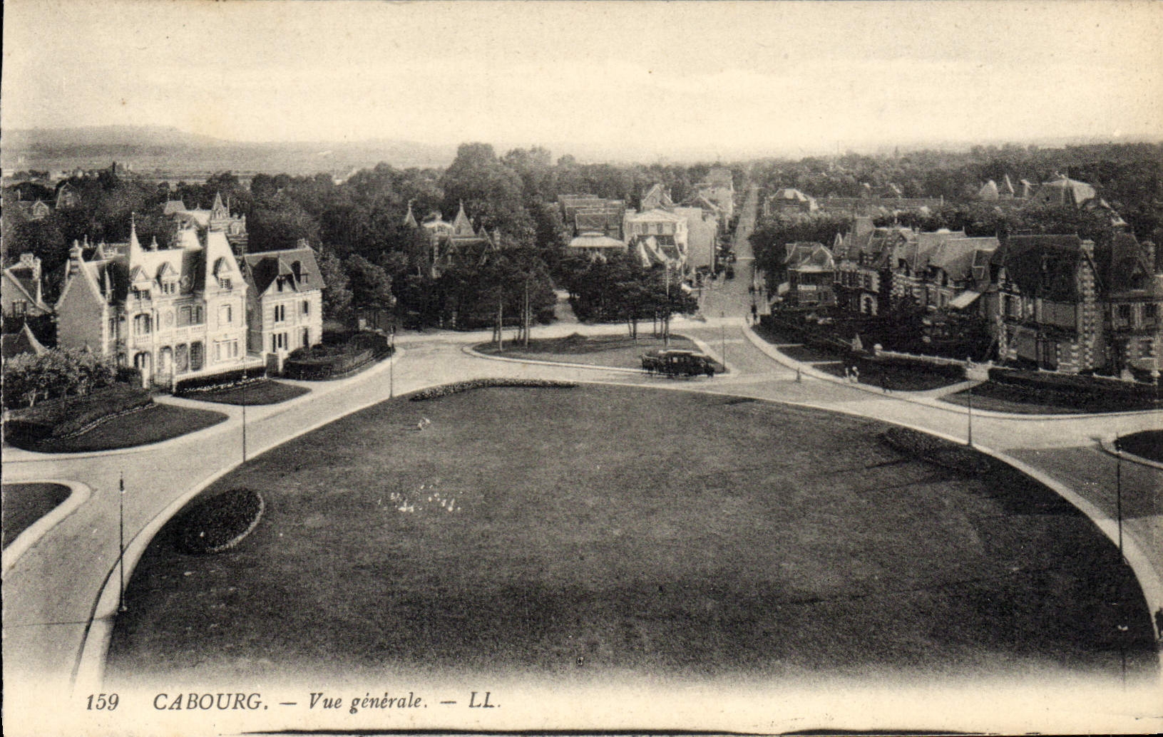 CPA Cabourg Vue generale 