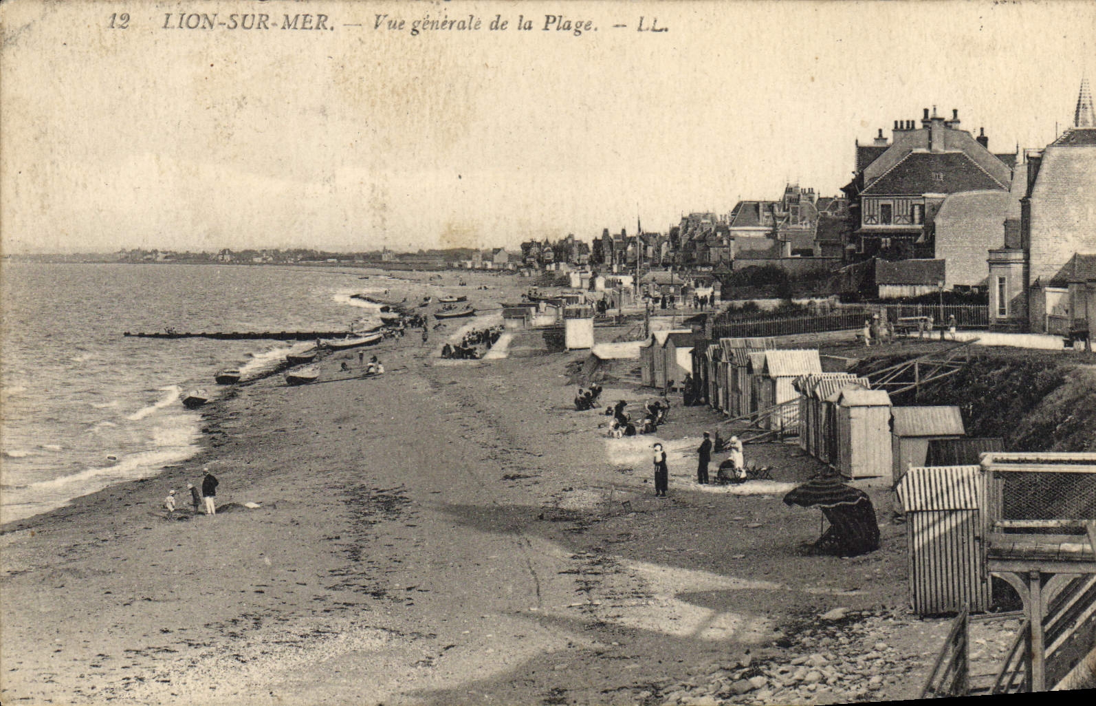 CPA Lion sur Mer Vue generale de la Plage 