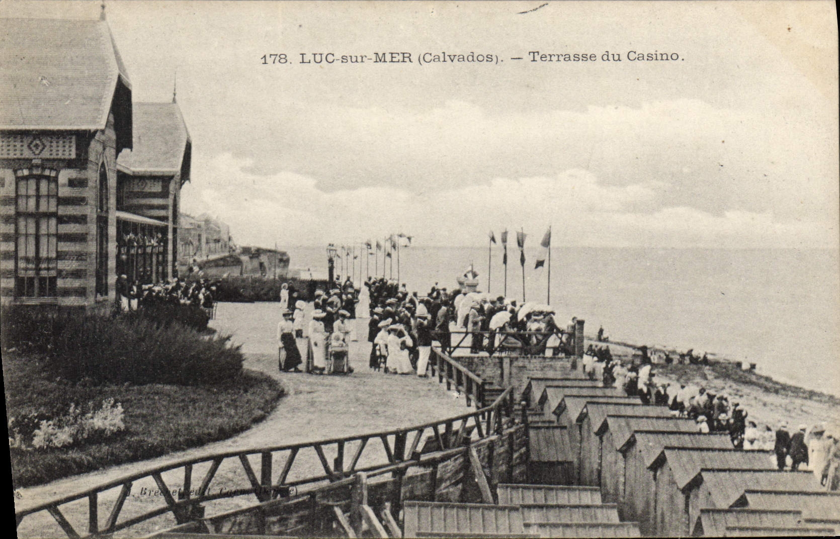 CPA Luc sur Mer Calvados Terrasse du Casino