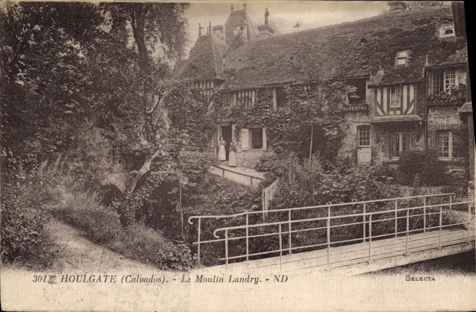 CPA Houlgate Calvados Le Moulin Laundry