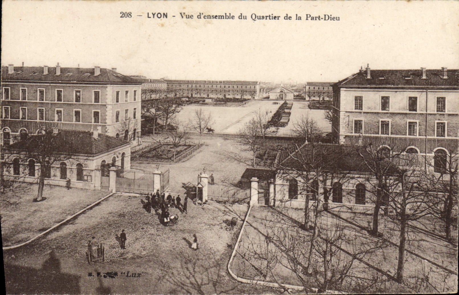 CPA Lyon Vue d'ensemble du Quartier de la Part Dieu