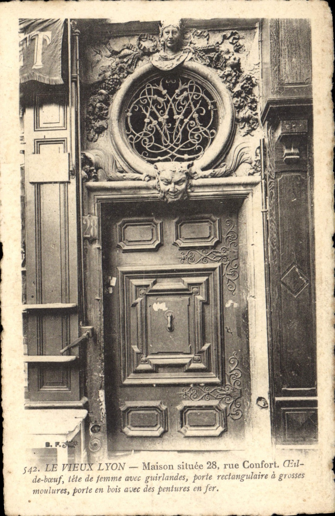 CPA Le Vieux Lyon Maison situee 28 rue Confort