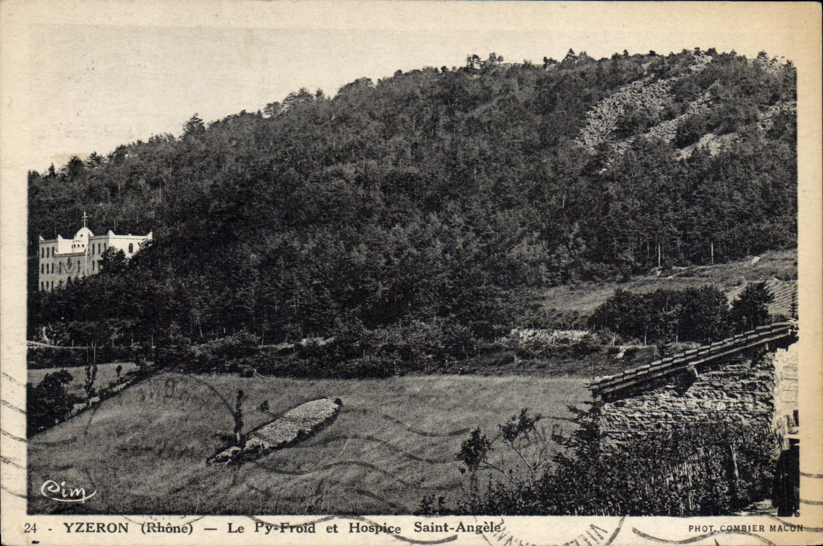 CPA Yzeron Rhone Le PyFroid et Hospice Saint Angele