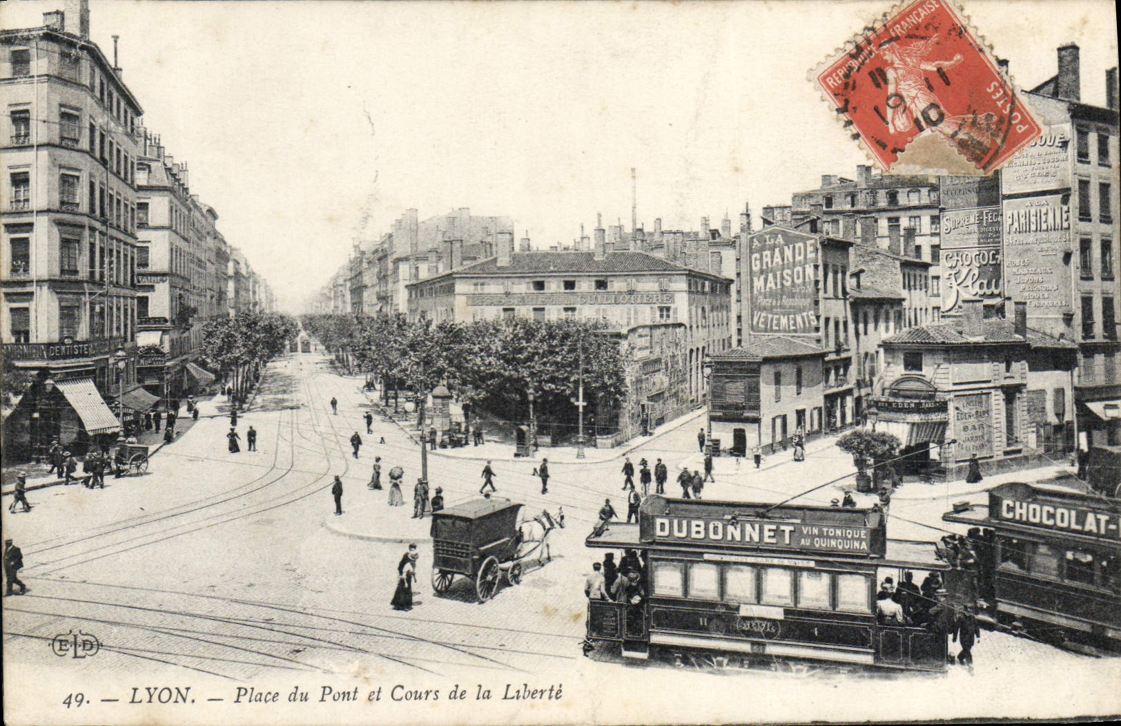 CPA Lyon Place du Pont et Cours de la Liberte