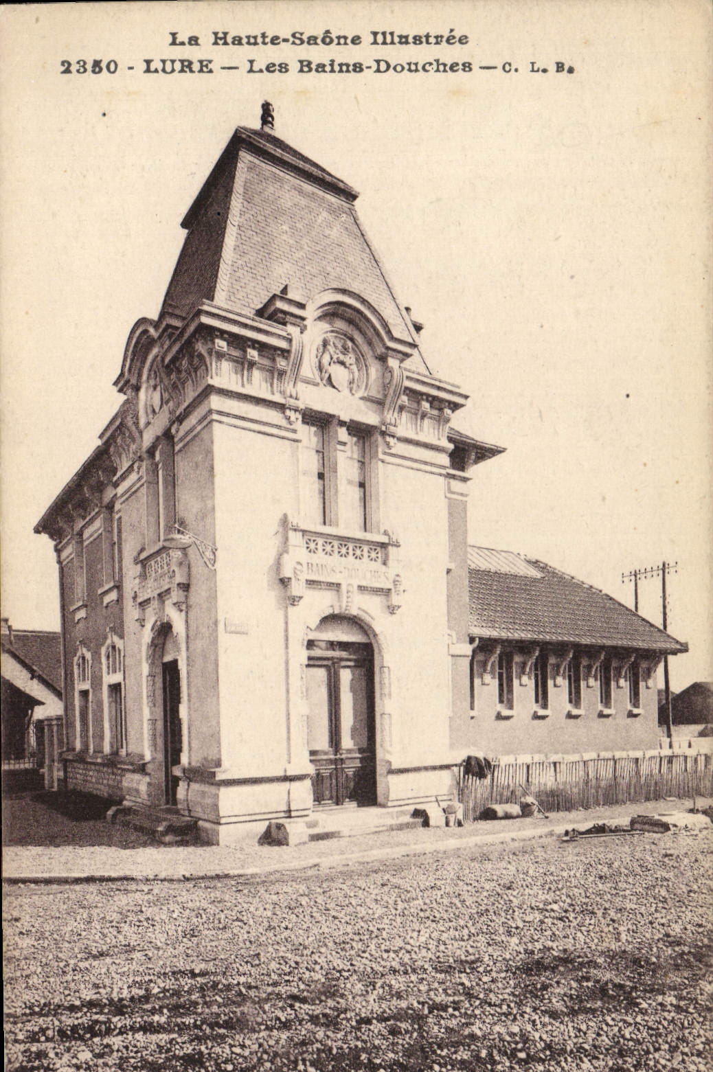 CPA Lure Les Bains Douches 