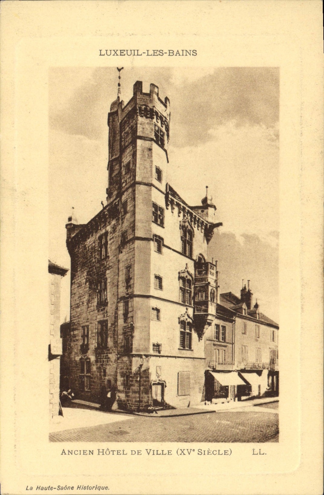 CPA Luxeuil les Bains Ancien Hotel de Ville XV Siecle