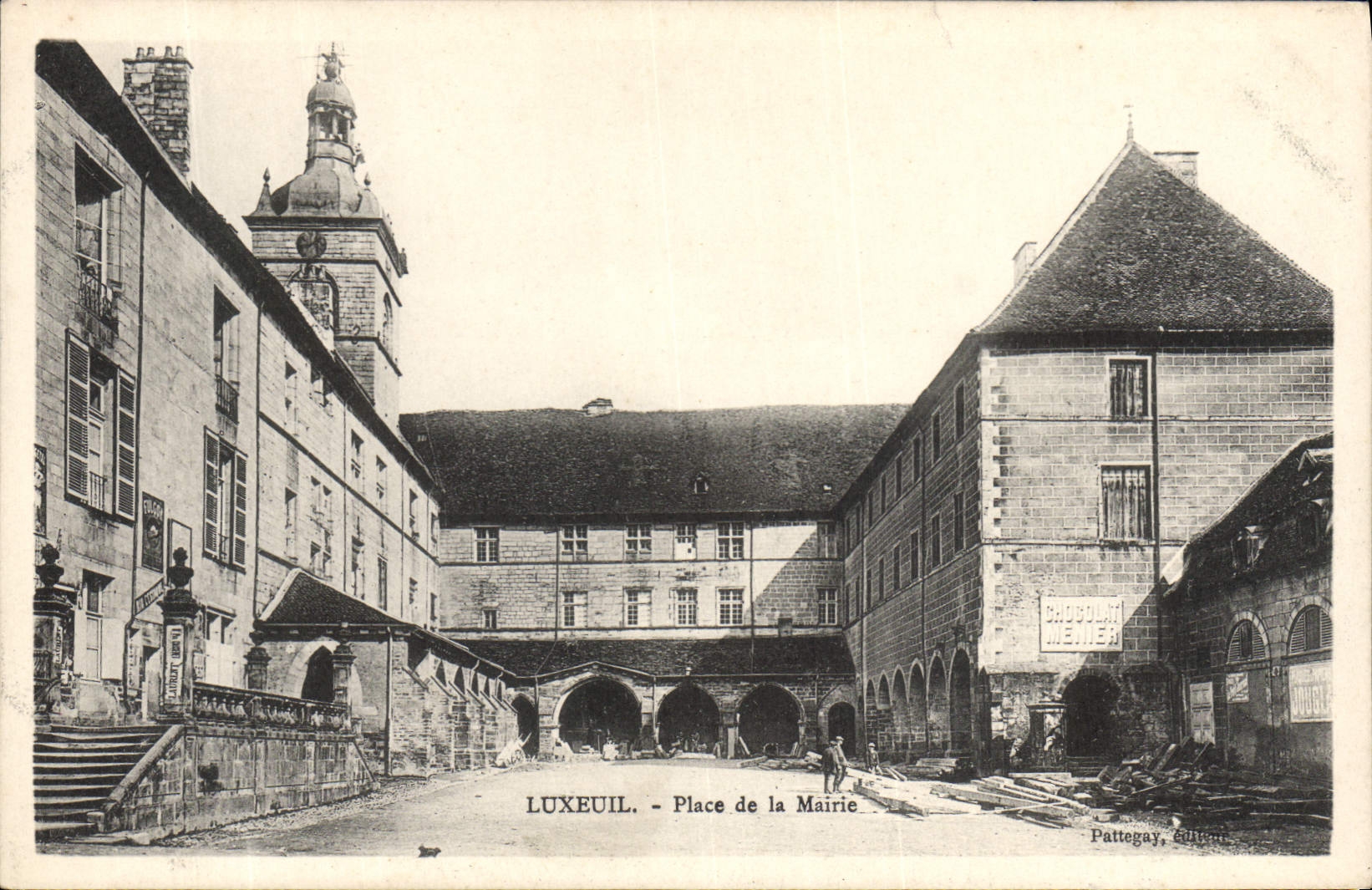 CPA Luxeuil Place de la Mairie