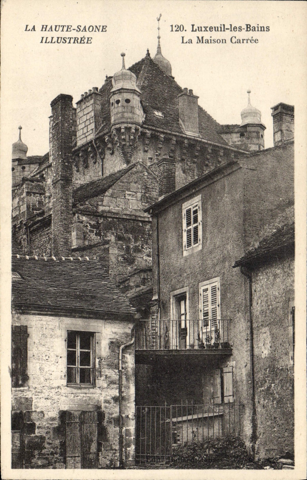 CPA Luxeuil les Bains La Maison Carree